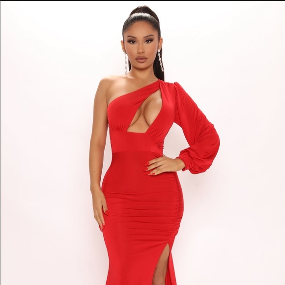 Brand new formal dress - Picture 1 of 3